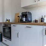 Zentrales Kaffeevollautomat Parkplatz