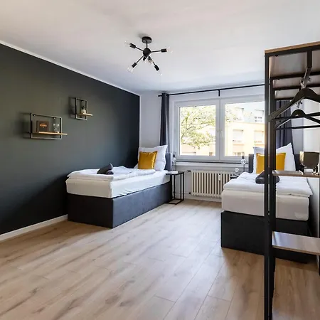 Zentrales Kaffeevollautomat Parkplatz * Essen