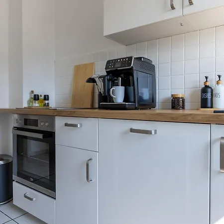 Zentrales Kaffeevollautomat Parkplatz